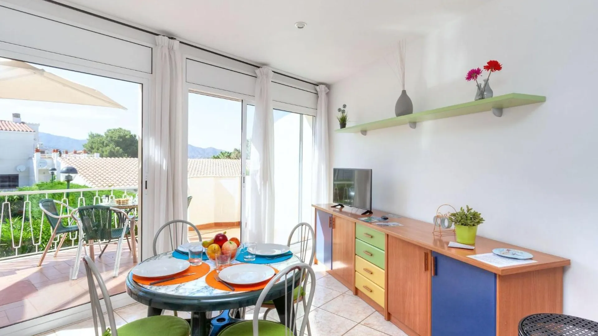 Apartment Palmiers I-9 By Interhome Llanca