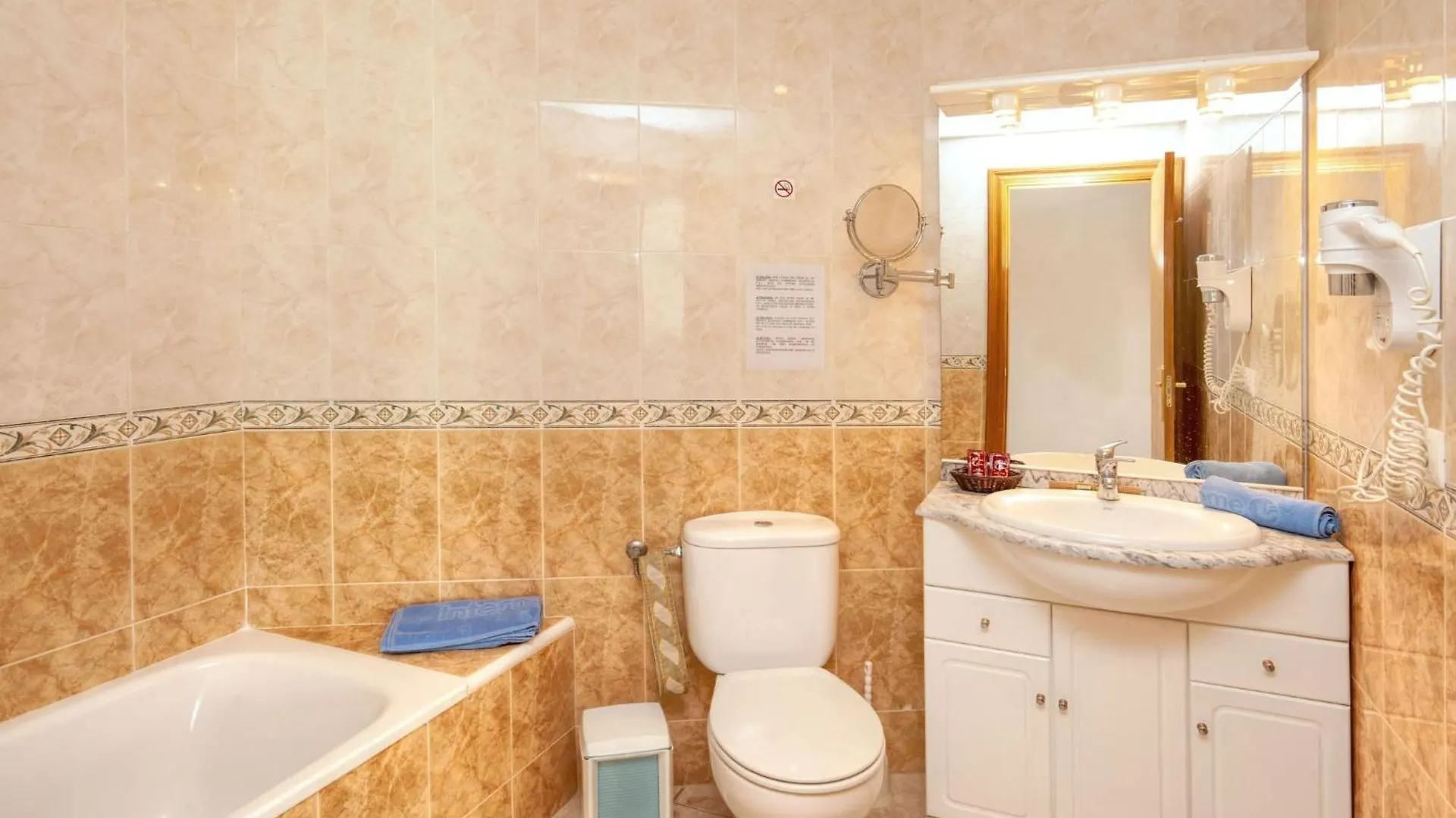 Apartment Palmiers I-9 By Interhome Llanca Spain